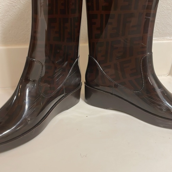 Fendi Zucca Monagram Rubber Rain Boots size 35 - Picture 4 of 6